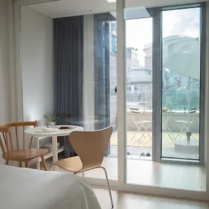  Apartment Urbanstay Myeongdong